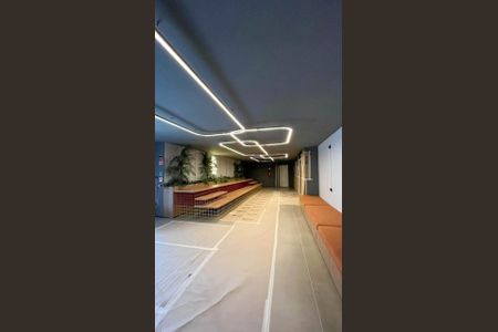 Studio à venda com 25m², 1 quarto e sem vaga Studio à venda com 25m², 1 quarto e sem vagaHall social