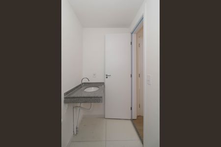 Banheiro da Suíte de kitnet/studio à venda com 1 quarto, 25m² em Pinheiros, São Paulo