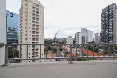 Varanda de kitnet/studio para alugar com 1 quarto, 25m² em Pinheiros, São Paulo