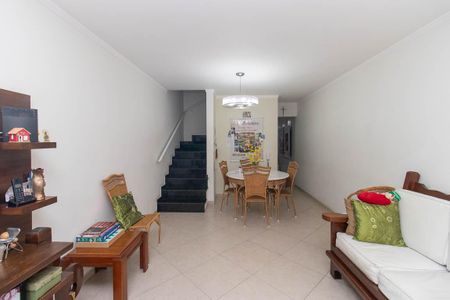 Casa para alugar com 120m², 2 quartos e 1 vagaSala