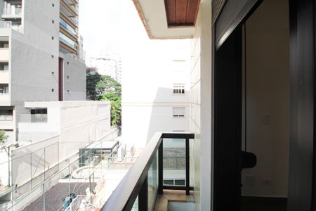 Varanda  de apartamento para alugar com 1 quarto, 38m² em Vila Nova Conceição, São Paulo