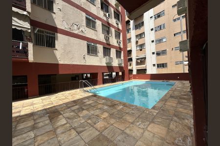 Apartamento à venda com 885m², 3 quartos e sem vagaÁrea comum - Piscina