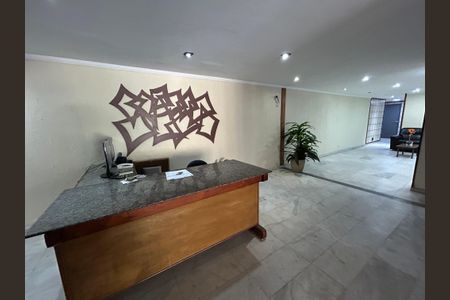 Apartamento à venda com 885m², 3 quartos e sem vagaHall de entrada