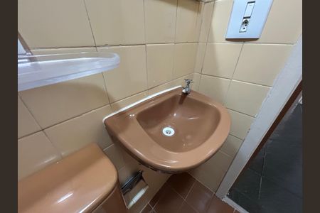 Apartamento à venda com 885m², 3 quartos e sem vagaBanheiro Social