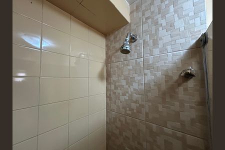 Apartamento à venda com 885m², 3 quartos e sem vagaChuveiro