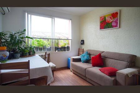 Sala  de apartamento à venda com 3 quartos, 80m² em Cristal, Porto Alegre