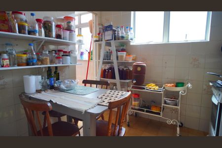 Apartamento à venda com 80m², 3 quartos e 1 vagaCozinha 