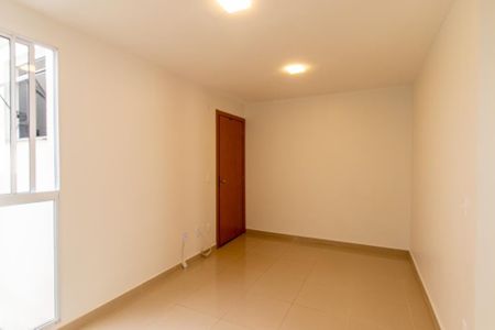 Apartamento para alugar com 40m², 2 quartos e 1 vagaSala