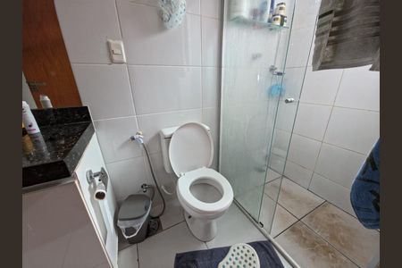 Casa à venda com 180m², 3 quartos e 3 vagas Casa à venda com 180m², 3 quartos e 3 vagasBanheiro da Suíte