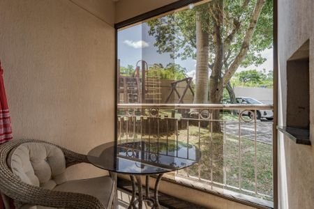 Sala de apartamento à venda com 2 quartos, 56m² em Sarandi, Porto Alegre