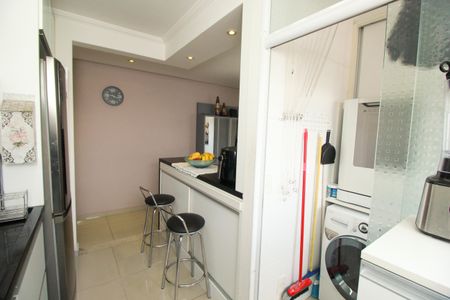 Apartamento à venda com 65m², 2 quartos e 2 vagas Apartamento à venda com 65m², 2 quartos e 2 vagasCozinha