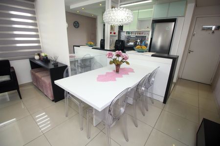 Apartamento à venda com 65m², 2 quartos e 2 vagas Apartamento à venda com 65m², 2 quartos e 2 vagasSala de Jantar