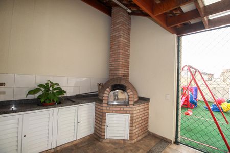 Apartamento à venda com 65m², 2 quartos e 2 vagas Apartamento à venda com 65m², 2 quartos e 2 vagasChurrasqueira