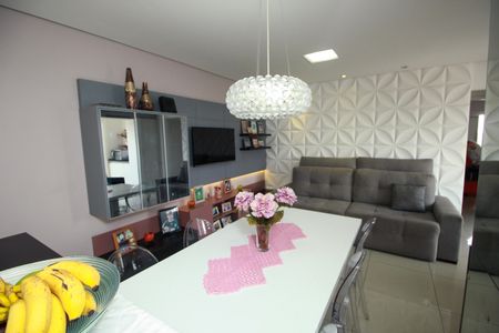 Apartamento à venda com 65m², 2 quartos e 2 vagas Apartamento à venda com 65m², 2 quartos e 2 vagasSala