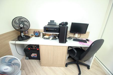 Apartamento à venda com 65m², 2 quartos e 2 vagas Apartamento à venda com 65m², 2 quartos e 2 vagasQuarto