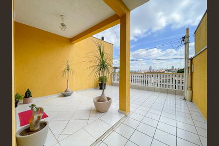 Varanda de casa à venda com 4 quartos, 290m² em Cipava, Osasco
