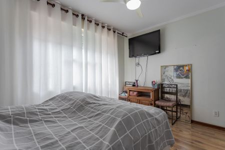 Apartamento à venda com 120m², 2 quartos e 2 vagas Apartamento à venda com 120m², 2 quartos e 2 vagasQuarto 2