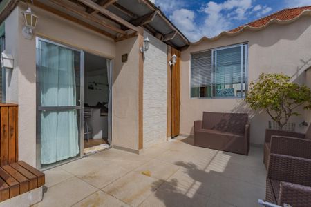 Apartamento à venda com 120m², 2 quartos e 2 vagas Apartamento à venda com 120m², 2 quartos e 2 vagasTerraço