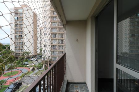 Apartamento para alugar com 52m², 2 quartos e 1 vagaVaranda