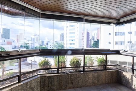 varanda sala de apartamento à venda com 4 quartos, 217m² em Carmo, Belo Horizonte