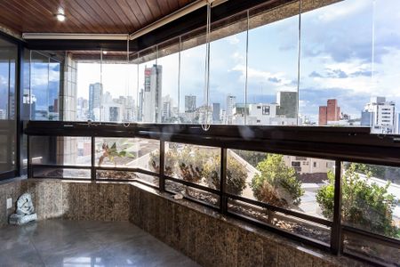 varanda sala de apartamento à venda com 4 quartos, 217m² em Carmo, Belo Horizonte
