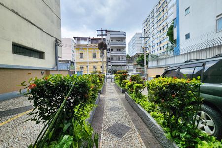 Apartamento à venda com 80m², 2 quartos e 1 vaga Apartamento à venda com 80m², 2 quartos e 1 vagaÁrea Comum