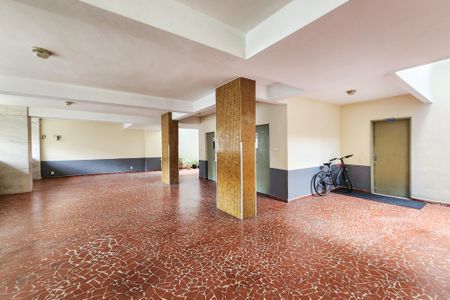 Apartamento à venda com 80m², 2 quartos e 1 vaga Apartamento à venda com 80m², 2 quartos e 1 vagaÁrea Comum