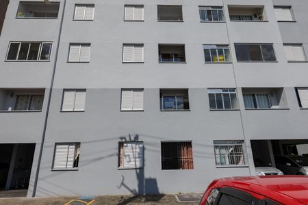 Apartamento para alugar com 42m², 2 quartos e 1 vaga Apartamento para alugar com 42m², 2 quartos e 1 vagaFachada