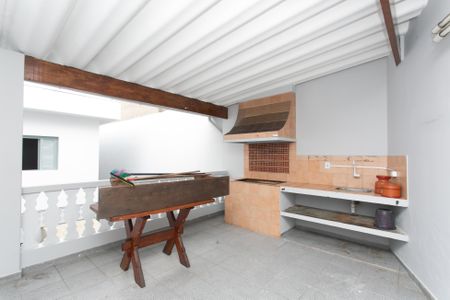 Casa para alugar com 124m², 2 quartos e 2 vagasÁrea comum - Churrasqueira 