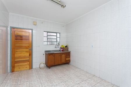 Casa para alugar com 124m², 2 quartos e 2 vagasCozinha 