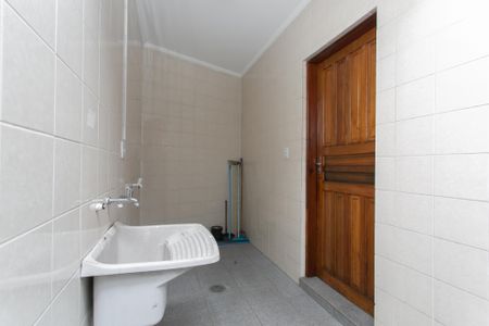 Casa para alugar com 124m², 2 quartos e 2 vagasÁrea de Serviço 