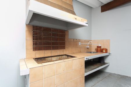 Casa para alugar com 124m², 2 quartos e 2 vagasÁrea comum - Churrasqueira 