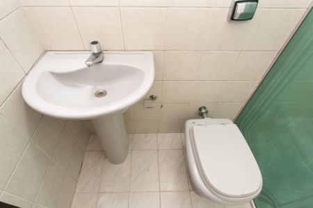 Casa para alugar com 124m², 2 quartos e 2 vagasBanheiro da Suíte 1 