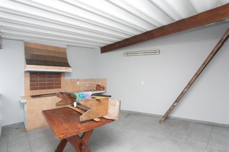 Casa para alugar com 124m², 2 quartos e 2 vagasÁrea comum - Churrasqueira 