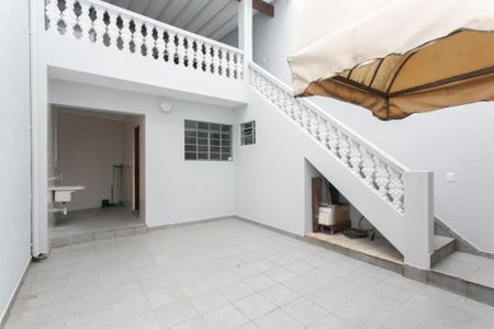 Casa para alugar com 124m², 2 quartos e 2 vagasQuintal 