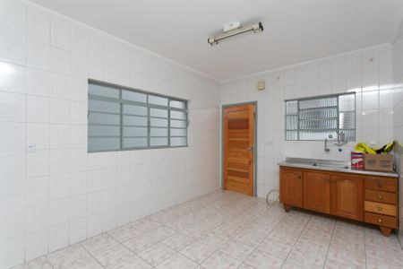 Casa para alugar com 124m², 2 quartos e 2 vagasCozinha 