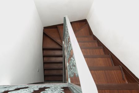 Casa para alugar com 124m², 2 quartos e 2 vagasEscada 