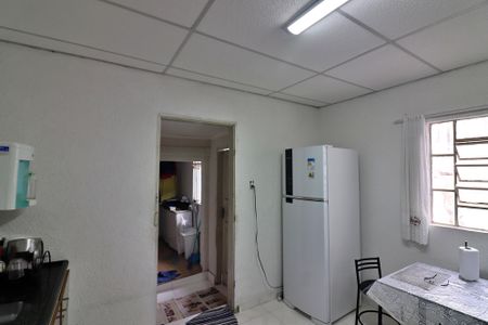 Casa à venda com 124m², 2 quartos e 2 vagasCozinha 