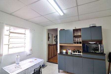Casa à venda com 124m², 2 quartos e 2 vagasCozinha 