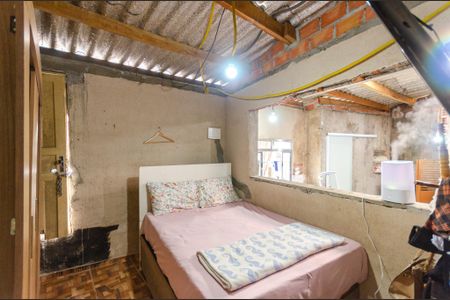 Quarto de casa para alugar com 2 quartos, 100m² em Jardim Maristela, São Paulo