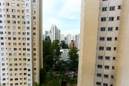 quarto 1 vista de apartamento para alugar com 2 quartos, 40m² em Vila Andrade, São Paulo