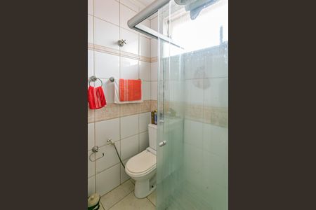 Casa à venda com 220m², 4 quartos e 4 vagas Casa à venda com 220m², 4 quartos e 4 vagasBanheiro da Suíte 2