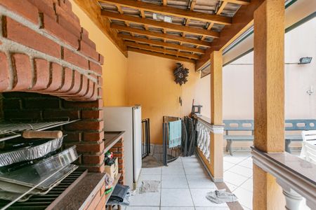 Casa à venda com 220m², 4 quartos e 4 vagas Casa à venda com 220m², 4 quartos e 4 vagasÁrea gourmet