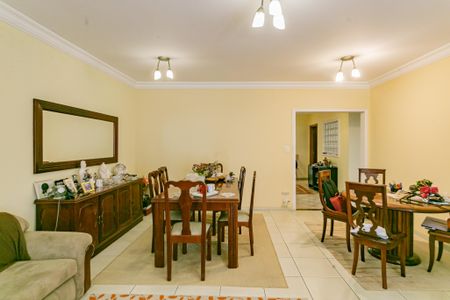 Sala de casa à venda com 4 quartos, 220m² em Cursino, São Paulo