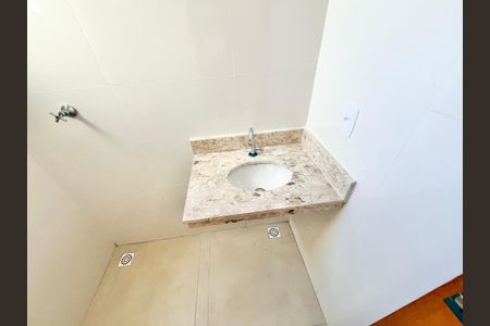 Studio à venda com 26m², 1 quarto e sem vaga Studio à venda com 26m², 1 quarto e sem vagaBanheiro