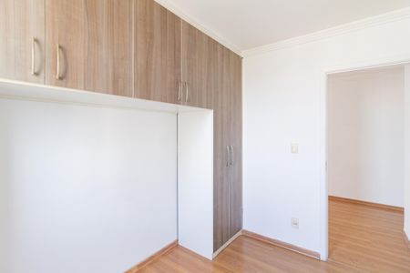 Quarto 1  de apartamento para alugar com 2 quartos, 56m² em Jardim Roberto, Osasco