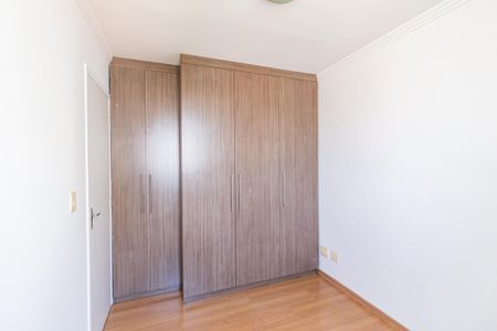 Quarto 2 de apartamento para alugar com 2 quartos, 56m² em Jardim Roberto, Osasco