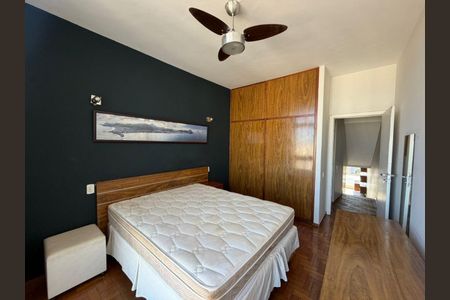 Apartamento à venda com 48m², 1 quarto e sem vagaQuarto