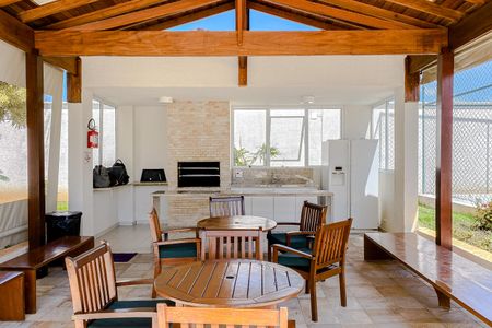 Apartamento para alugar com 151m², 3 quartos e 3 vagas Apartamento para alugar com 151m², 3 quartos e 3 vagasÁrea comum - Churrasqueira