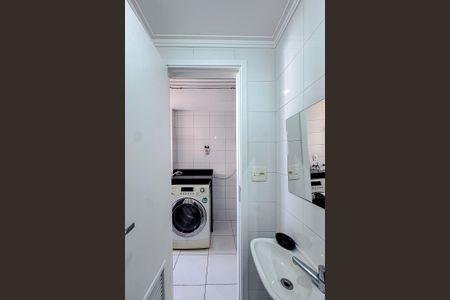 Apartamento para alugar com 151m², 3 quartos e 3 vagas Apartamento para alugar com 151m², 3 quartos e 3 vagasBanheiro de serviço